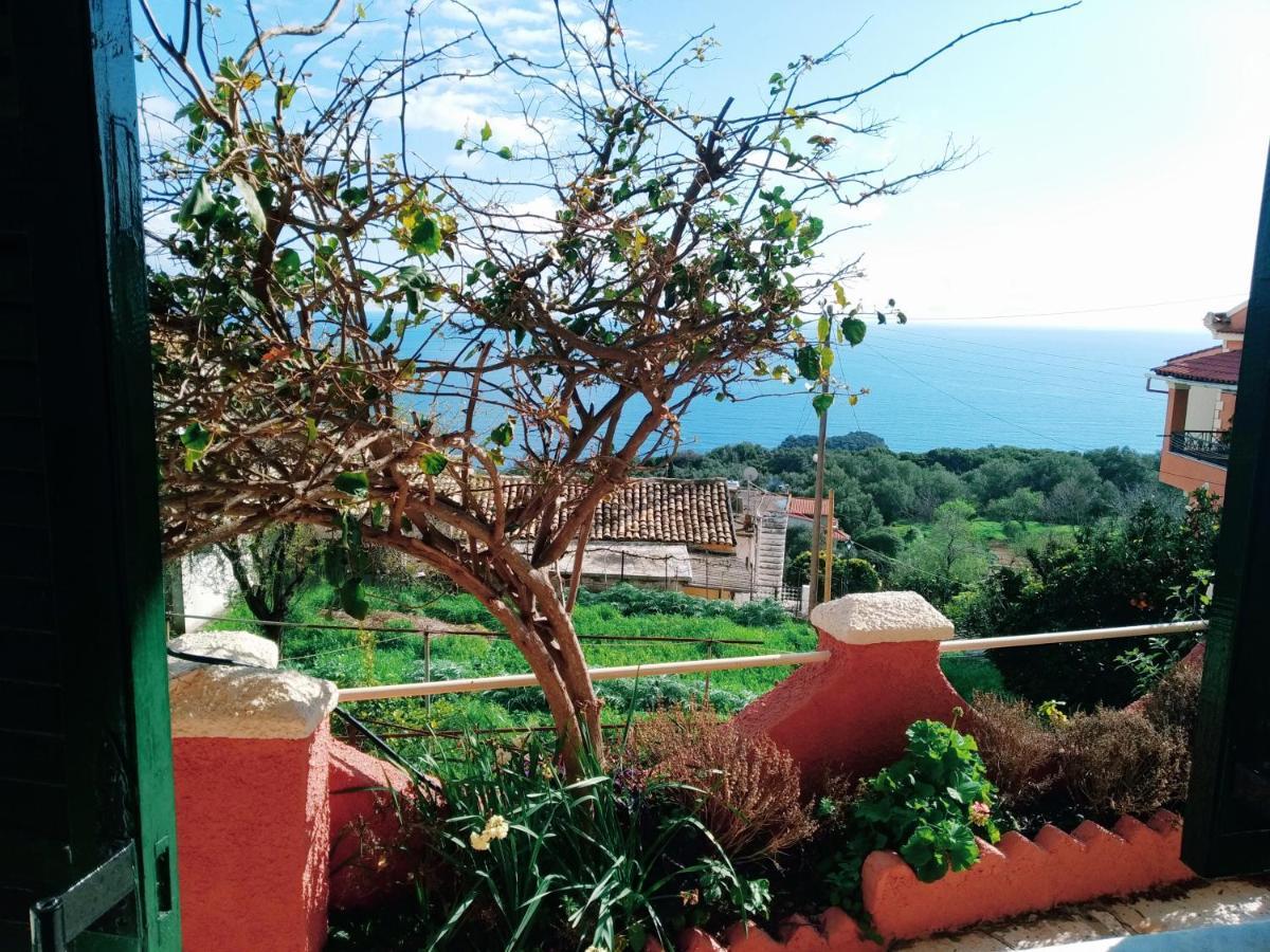 Traditional Panoramic Sea View House Lakones Exterior photo